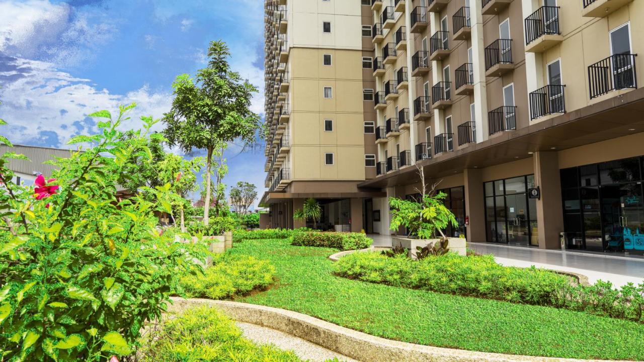 Azalea Suites Cikarang By Jayakarta Group Jacarta Exterior foto