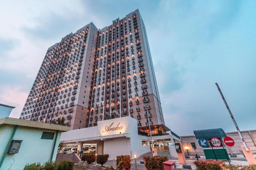 Azalea Suites Cikarang By Jayakarta Group Jacarta Exterior foto